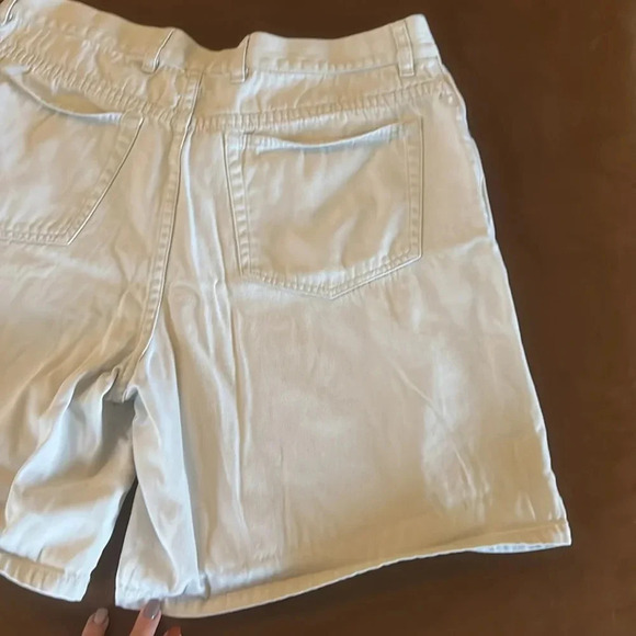 Eddie Bauer Khaki Shorts - Picture 7 of 7